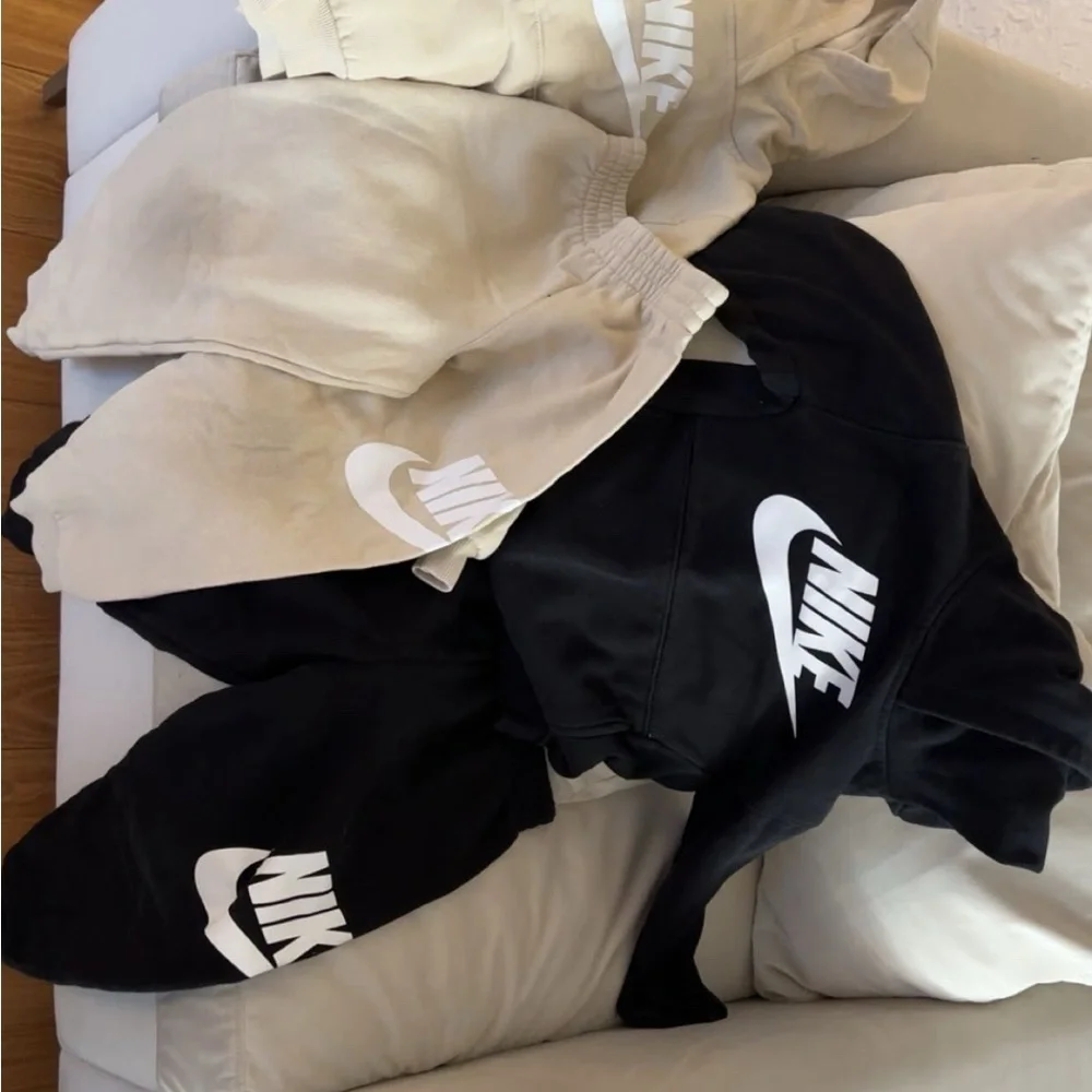 Nike Kids Black and Beige Joggers - Picture 2 of 2
